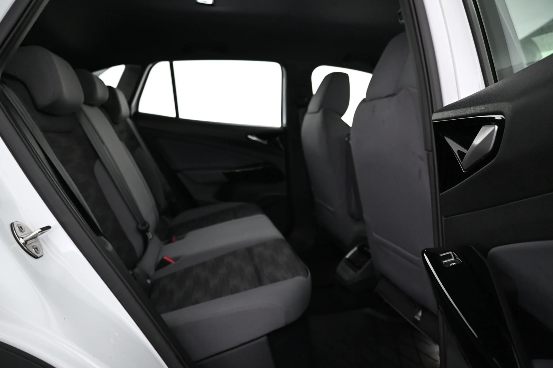 Car Image - 3xdhGY7ZkDqsDpWdeFt37s