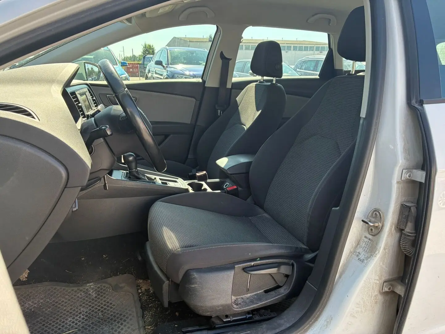 Car Image - 7fJHoaxZRciw5g0e4hTr2V