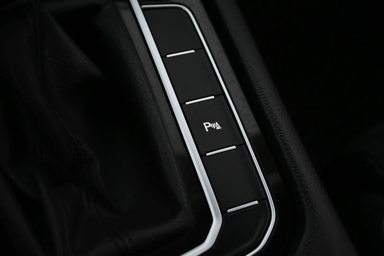 Car Image - 2FczeDDtWsb0OPE6DSYiQD