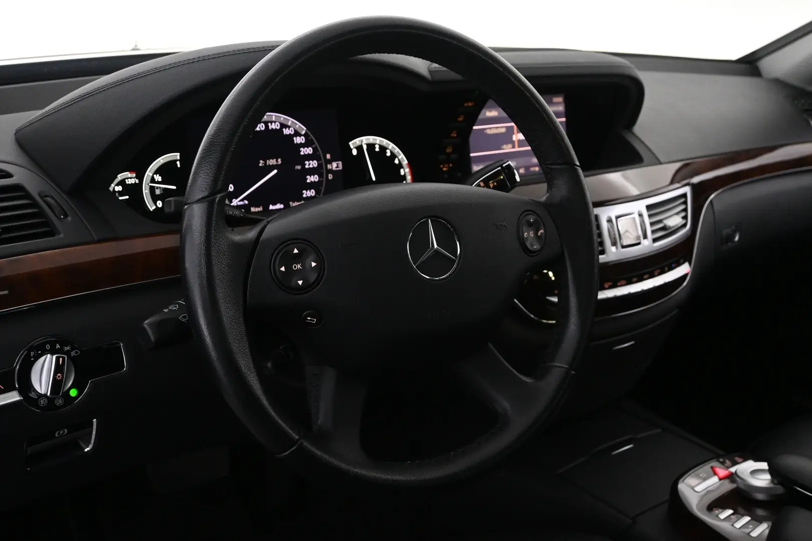 Car Image - 6I3wf5kPLuSaazfxho3CTl