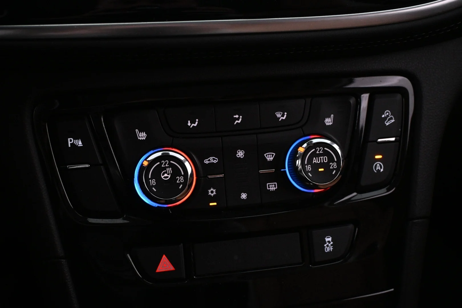 Car Image - 3AYLctfjcNFymsUSw7eM11