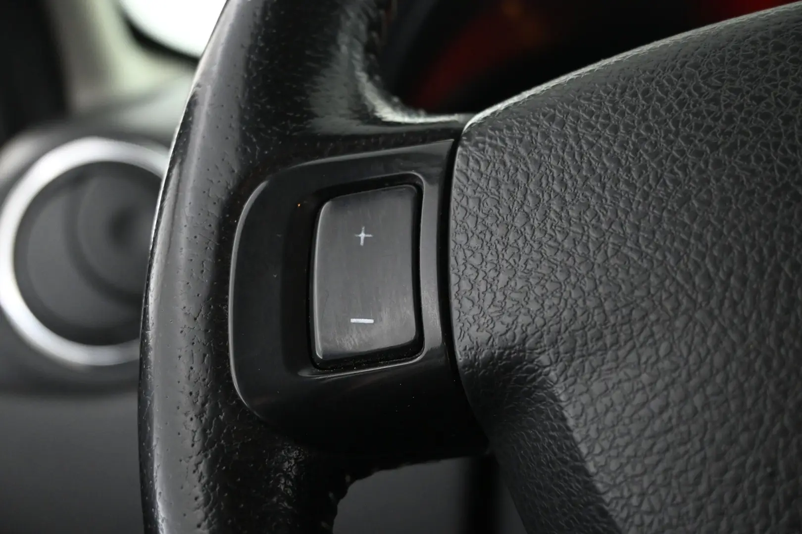 Car Image - 28fVmvLpeUGQb6AvjP0JUf