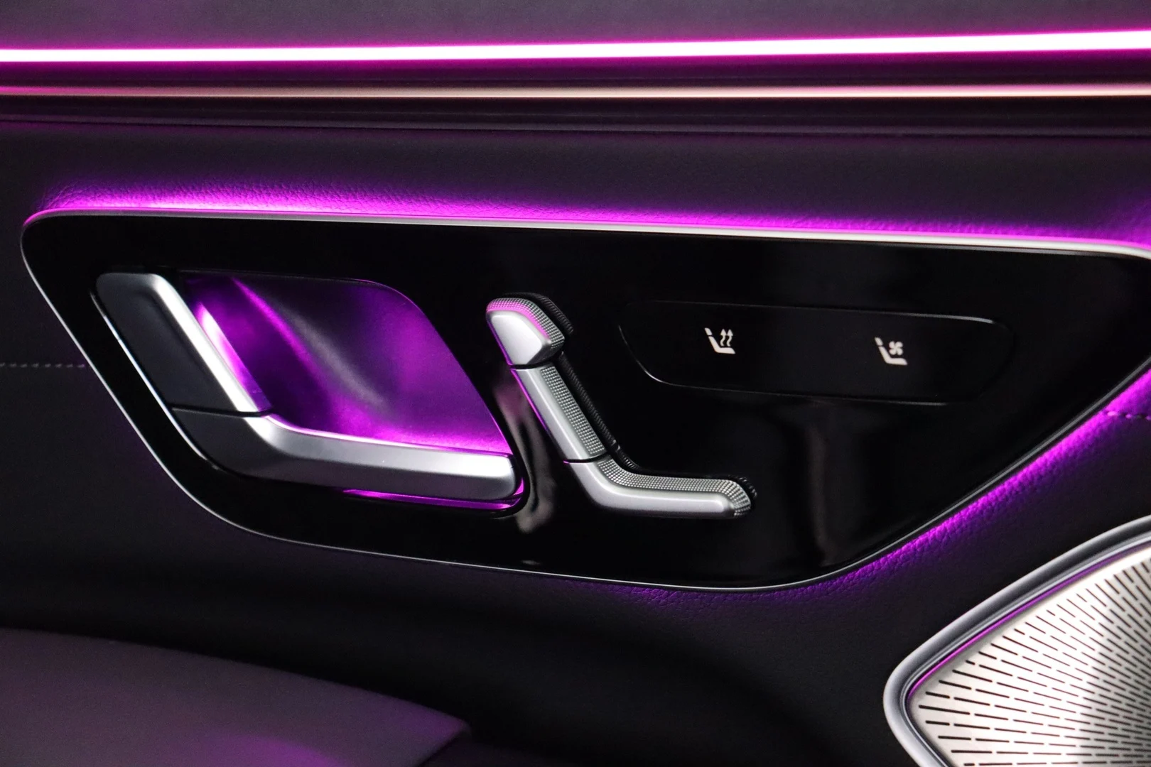 Car Image - 70bX6ItQLHYBO6BdpSjqPW