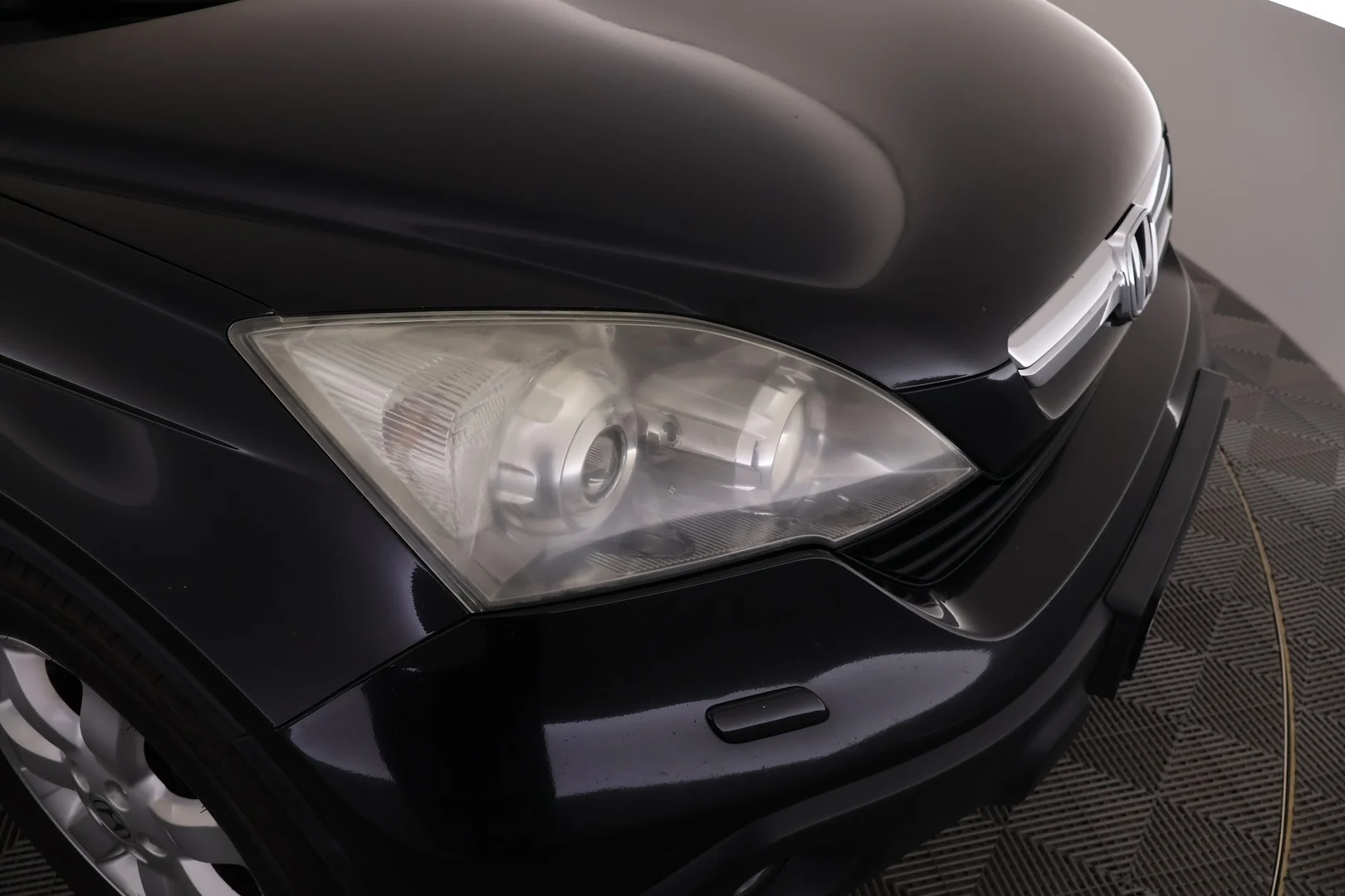 Car Image - 3Sre4Ytx6CRwjb4zF9yGuw