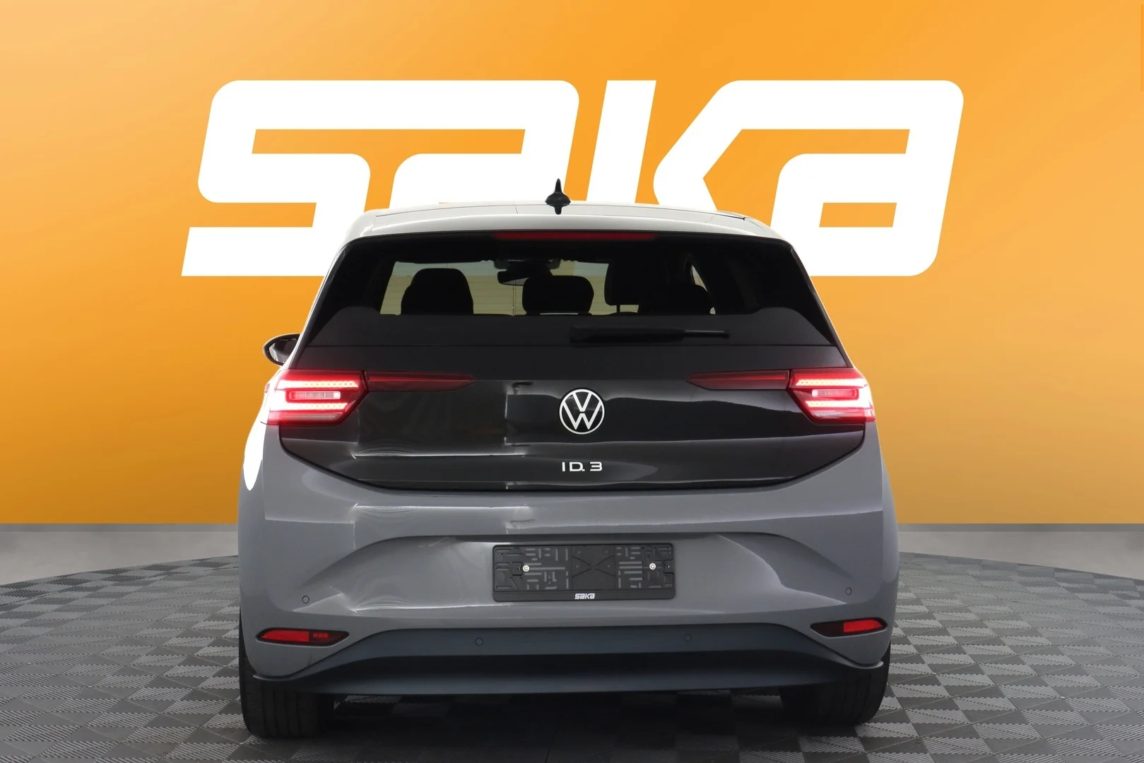 Car Image - 215oLSw6YMJi9qxGmAItBa