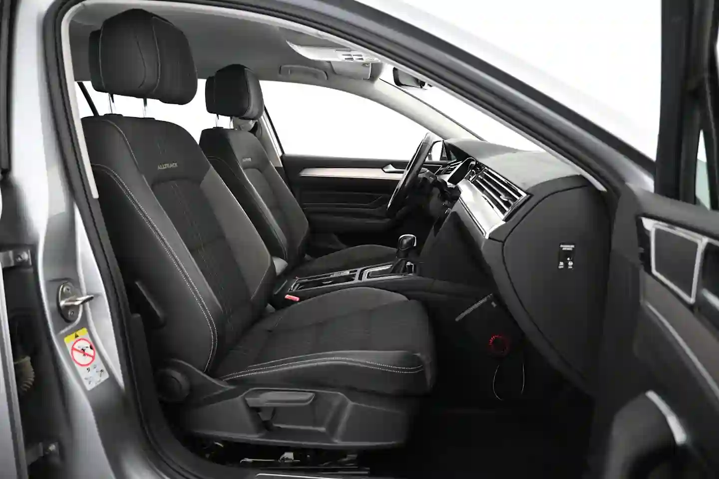 Car Image - 2JTnEZYd6C6Beq0T0ynYla