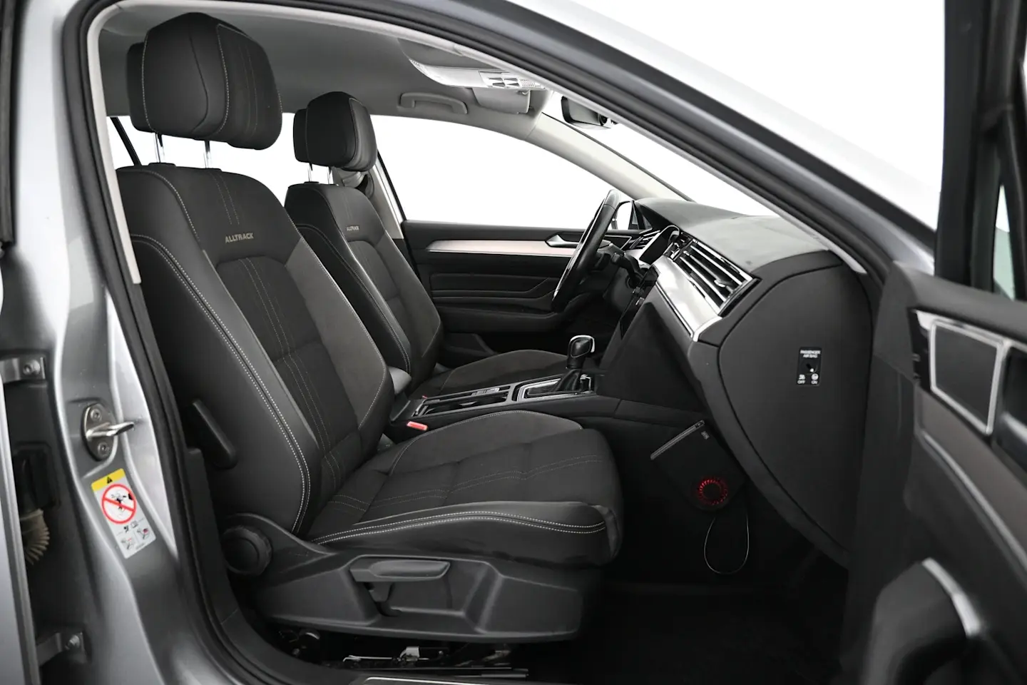 Car Image - 2JTnEZYd6C6Beq0T0ynYla