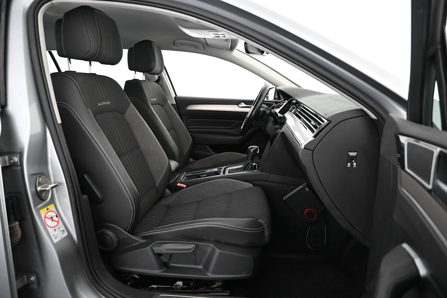 Car Image - 2JTnEZYd6C6Beq0T0ynYla