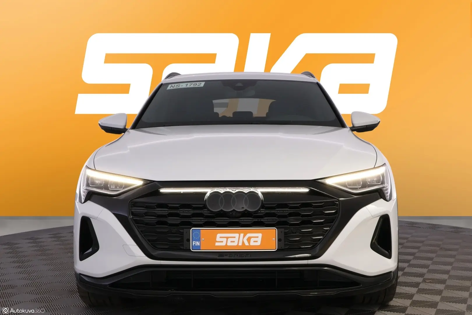 Car Image - 6yJC6dmgLSmEIARQA8LVii