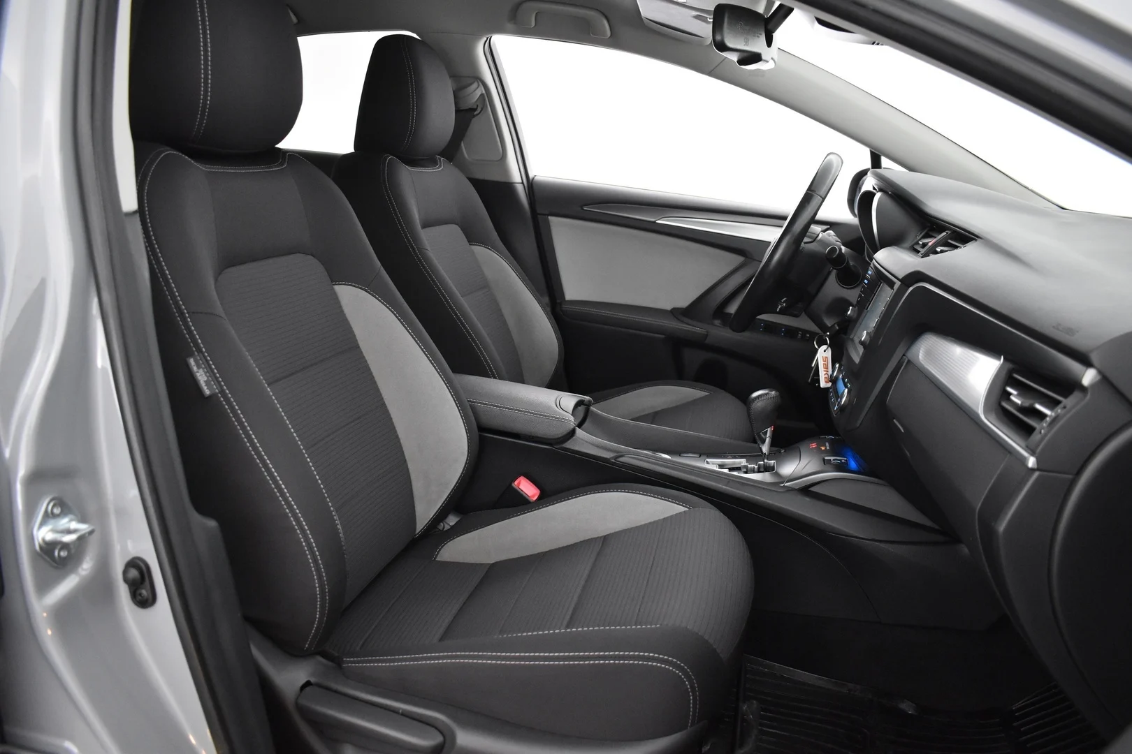 Car Image - 60dU5DMuiqjCaSgHHVYMfm
