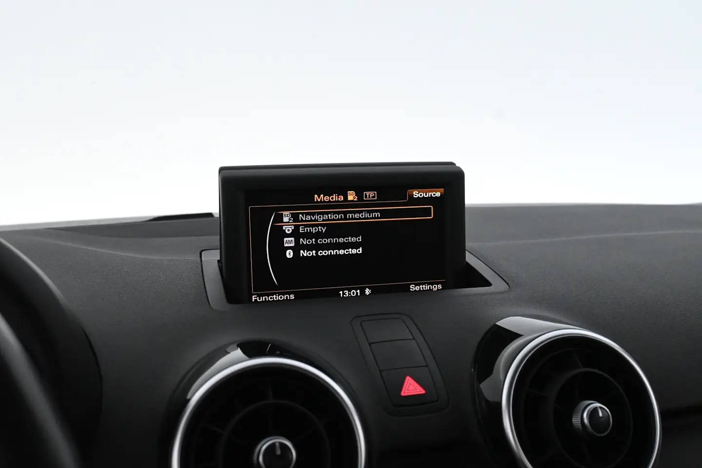 Car Image - 5rCnxZ57LzLztgYdjrxjU6