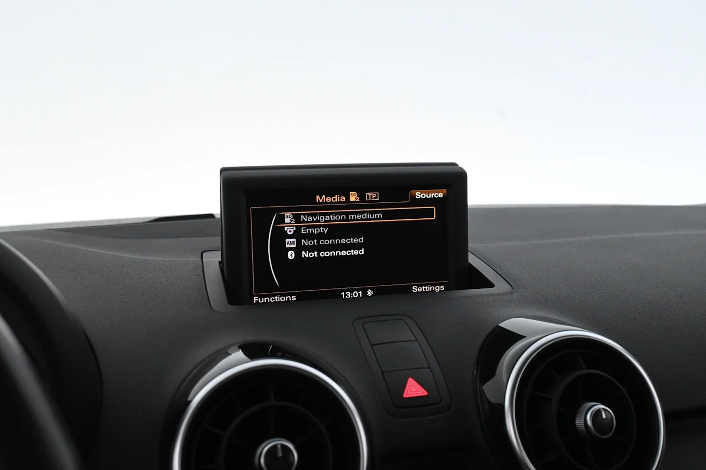 Car Image - 5rCnxZ57LzLztgYdjrxjU6