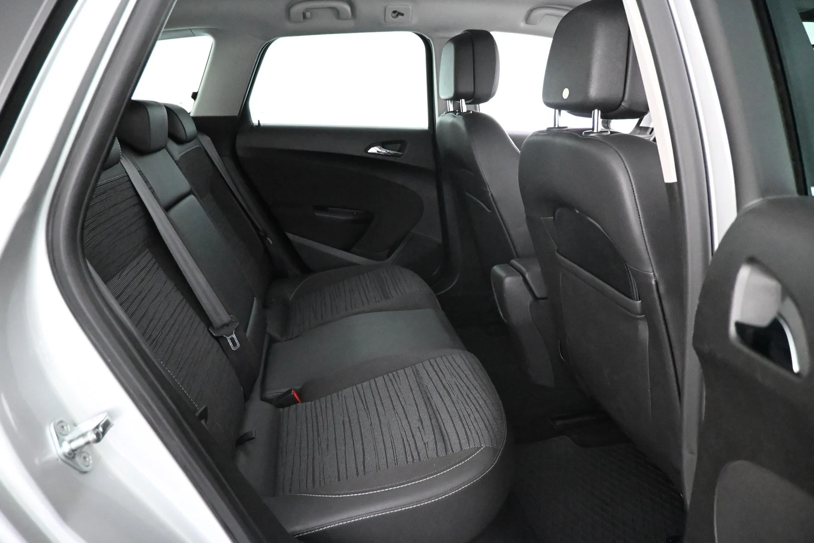 Car Image - 6aBAgfjgCwPUdMTOdpCrQP