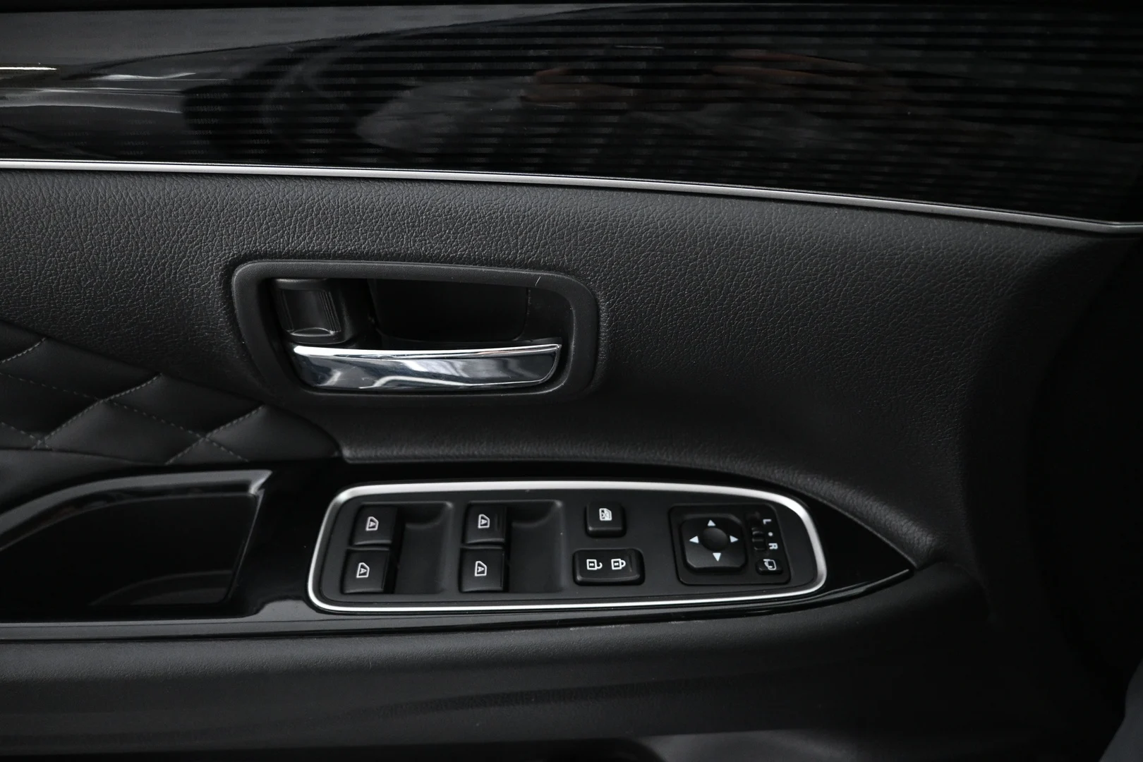 Car Image - 7HKvvT1TRC3IeInRk1IbCg