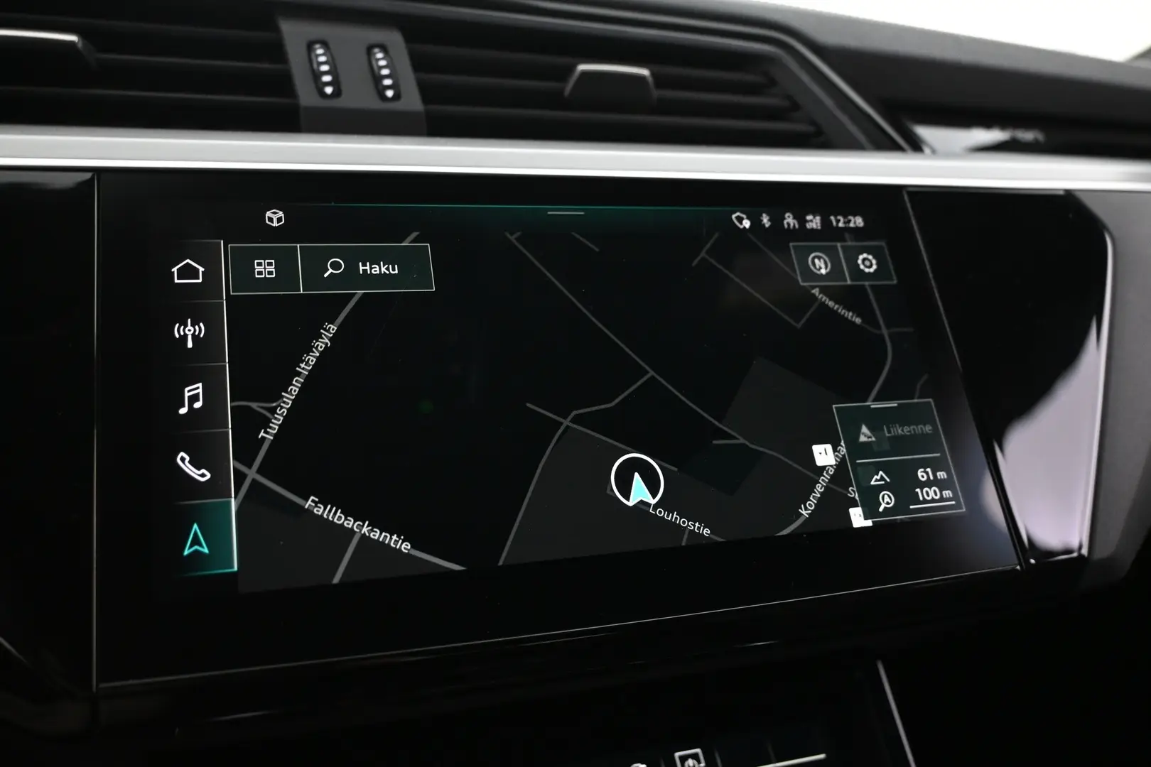 Car Image - 2LU8zTURWrBpoe0tWrrnM1