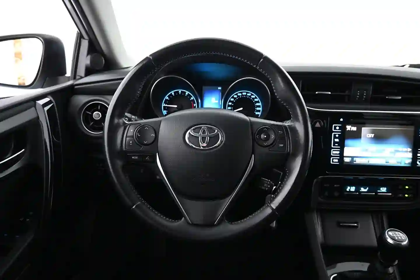 Car Image - 6TCbVdAC4Eo4fO8o5FP5La