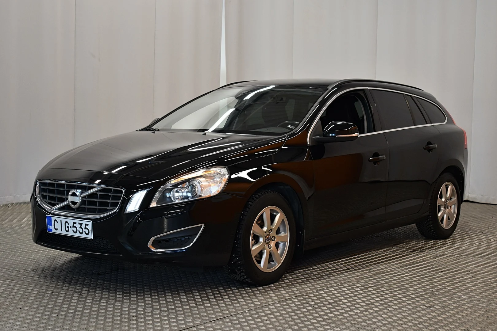 Car Image - 1XhObAPIbD5j4FTXfsHHI5