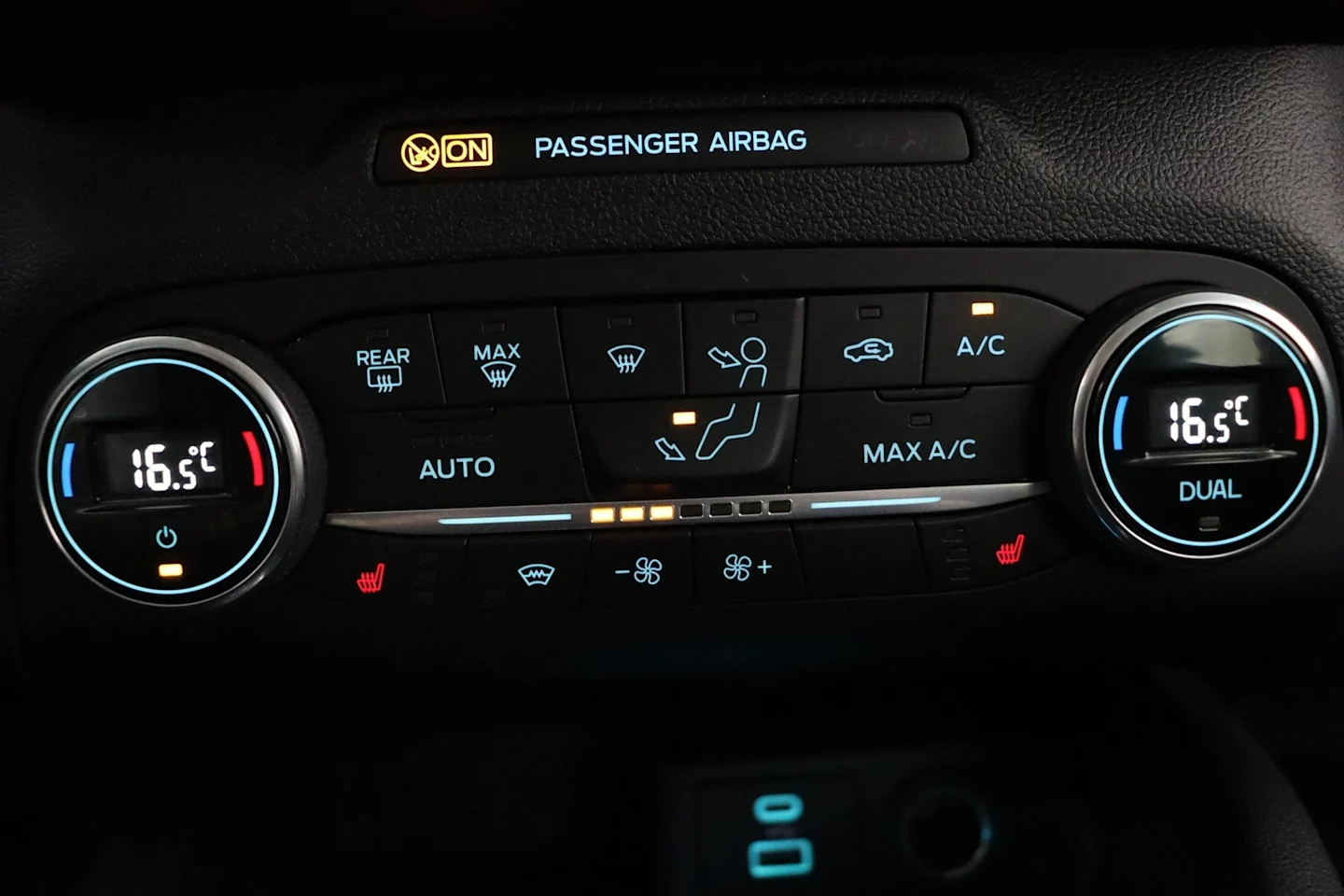 Car Image - 3UZW9x0oXJVZ0WDU7rsWmv