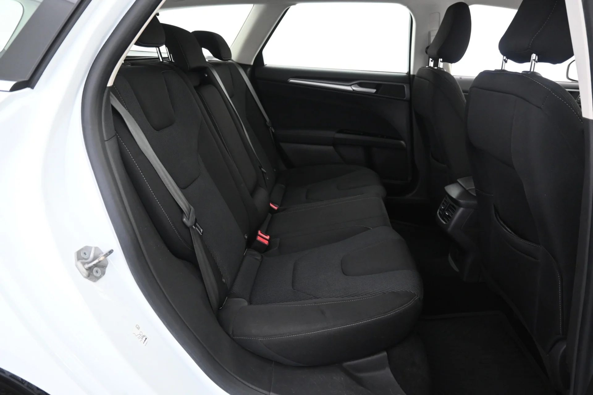 Car Image - 4fc0iPbRyAx8ZfQMAq1U3i