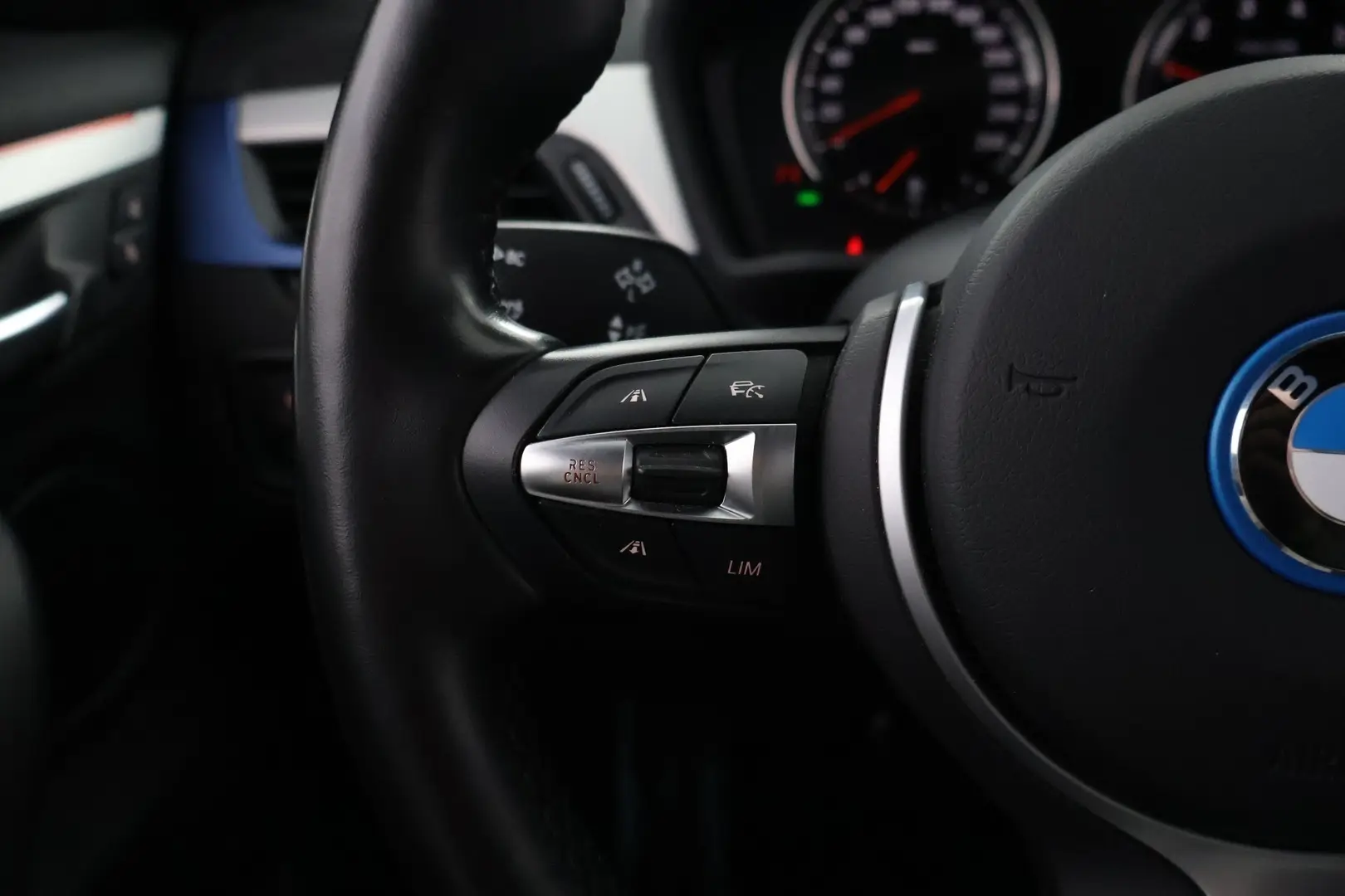 Car Image - 6dHHStFyhSTMvLgzoeQBDR