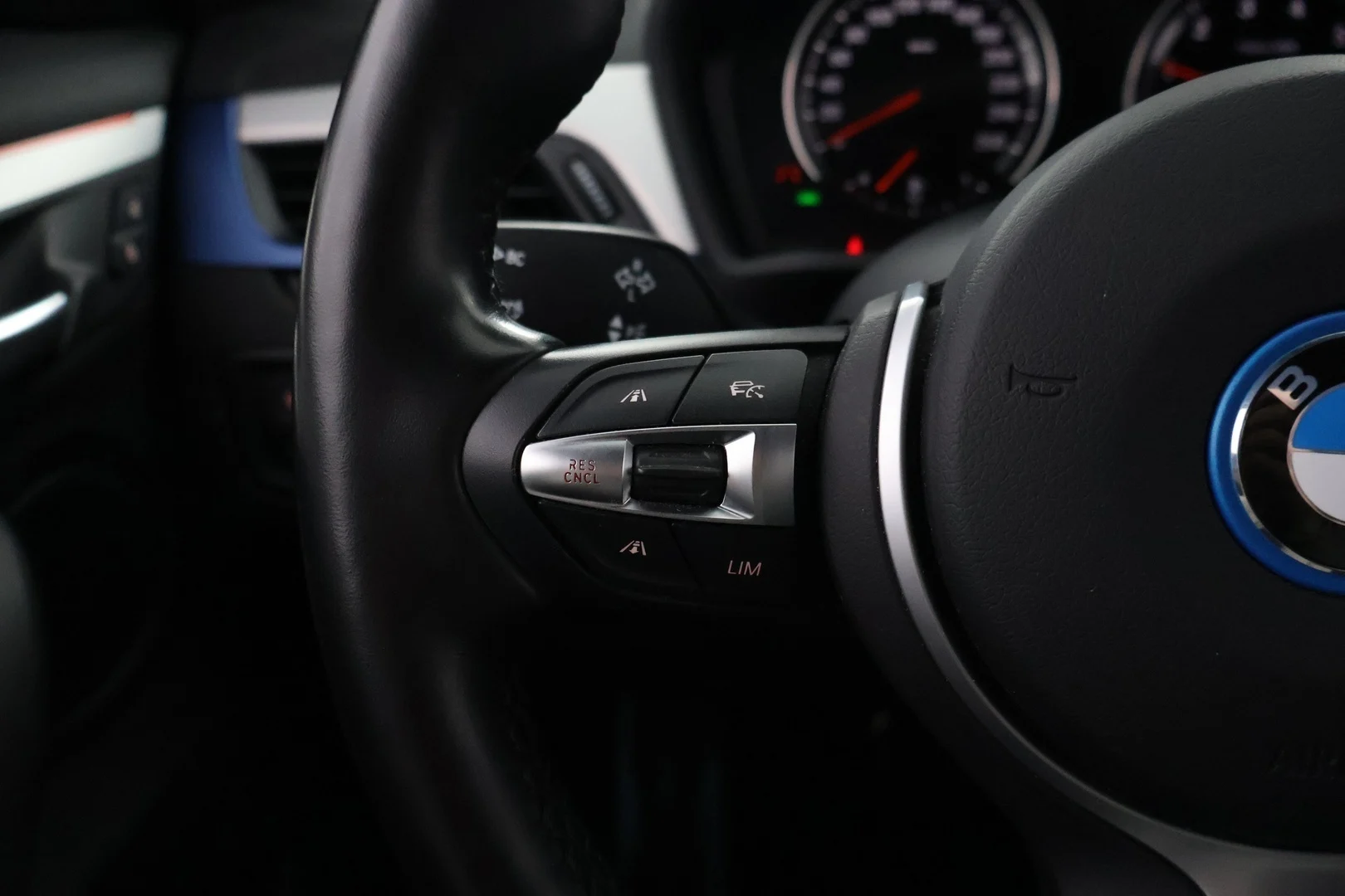 Car Image - 6dHHStFyhSTMvLgzoeQBDR