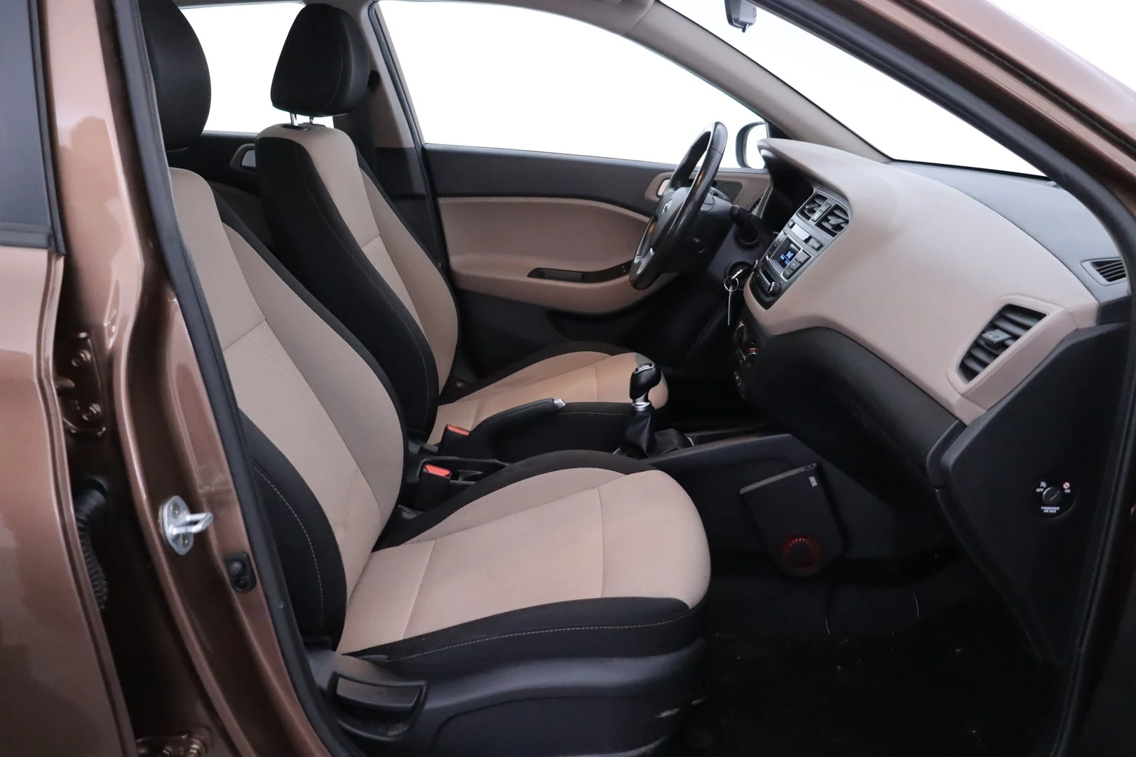 Car Image - 6AifX88beZmtFvWCubJbGY