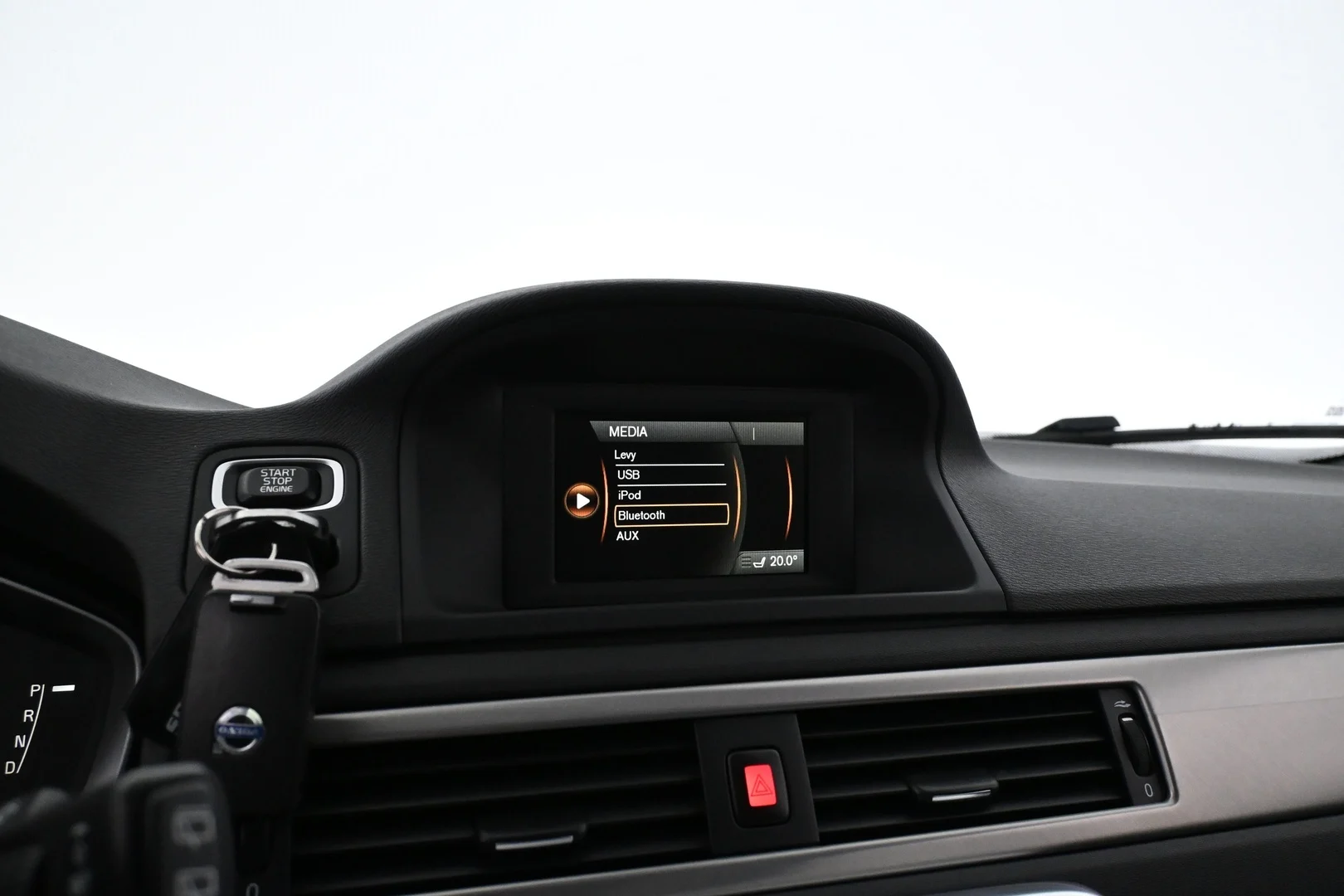 Car Image - 4Lg57iBolb09Vd9nrwFZVU