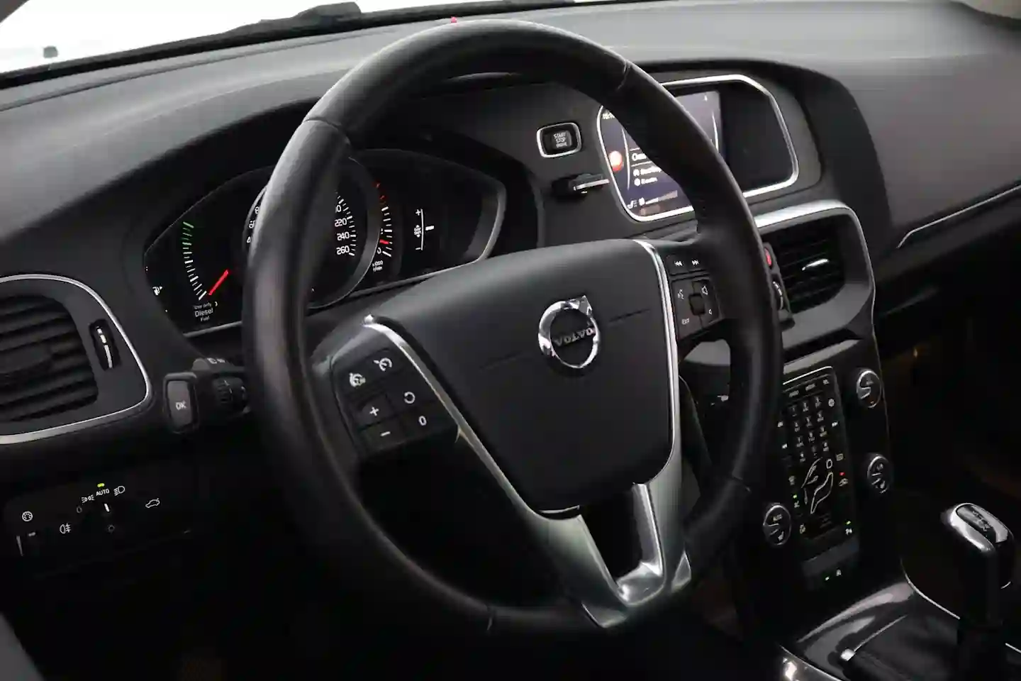 Car Image - 1nRw2r5FBTmiQQGpaHdzPR
