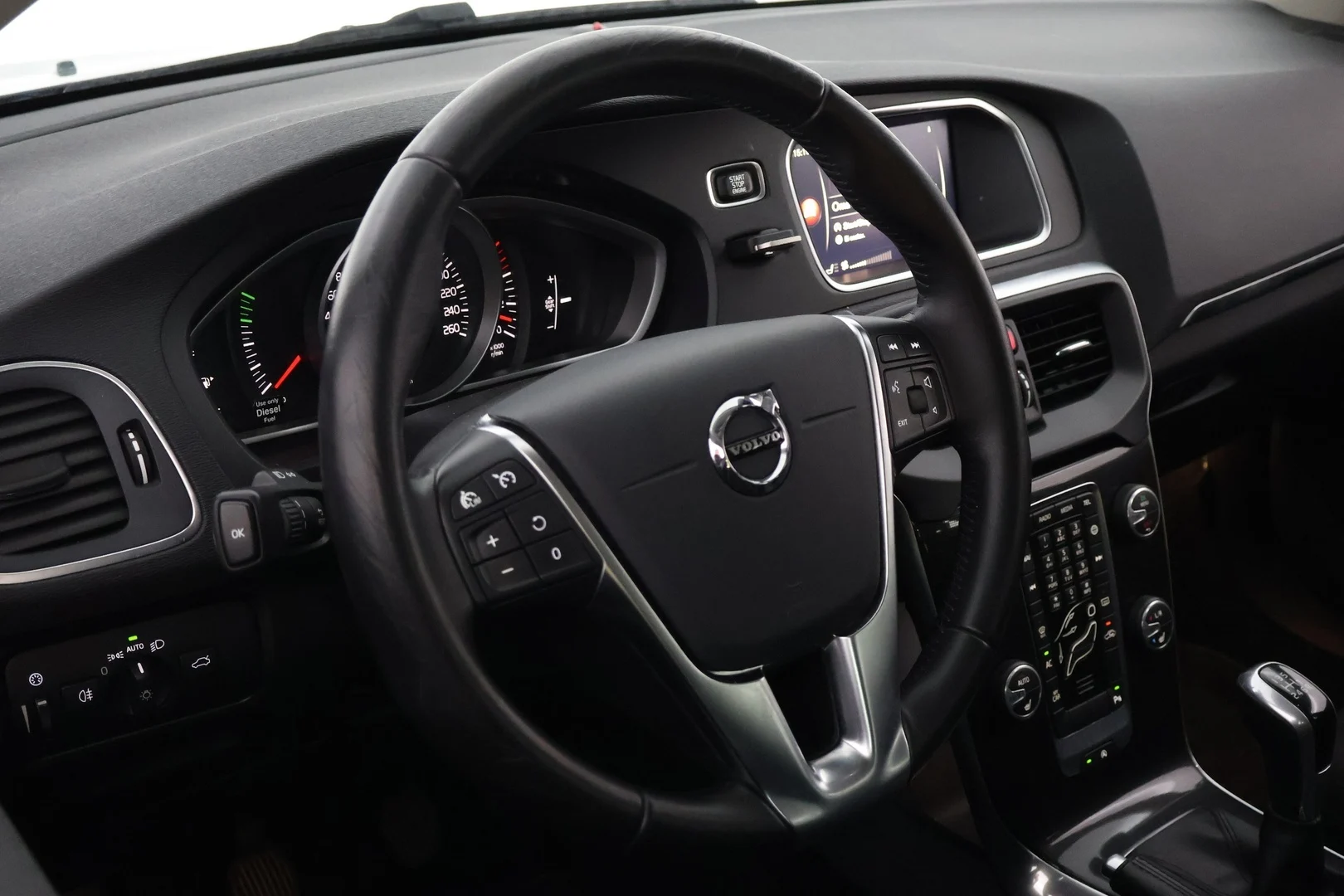 Car Image - 1nRw2r5FBTmiQQGpaHdzPR