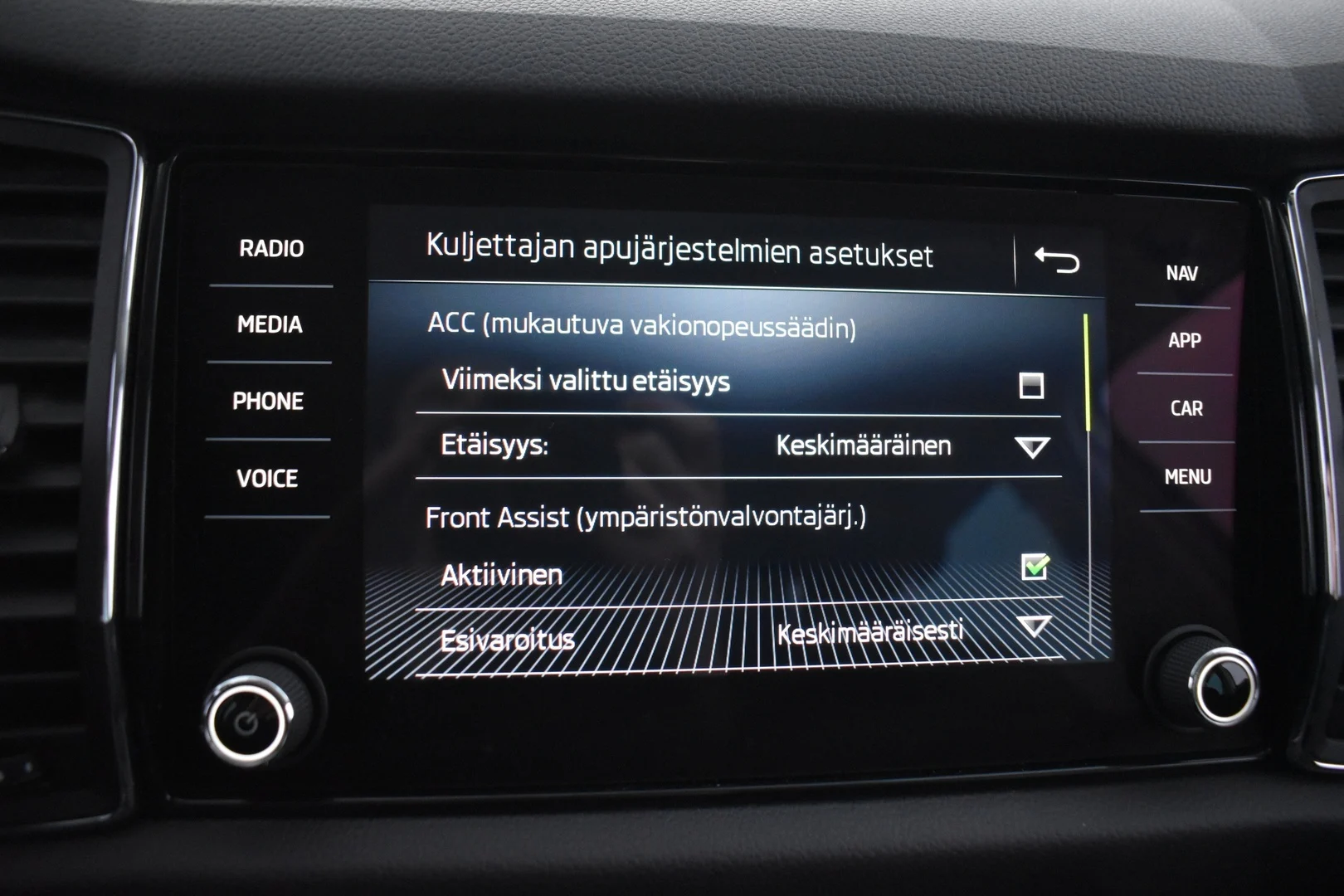 Car Image - 5hLoFwjJbZWoS6aWXnRJw1