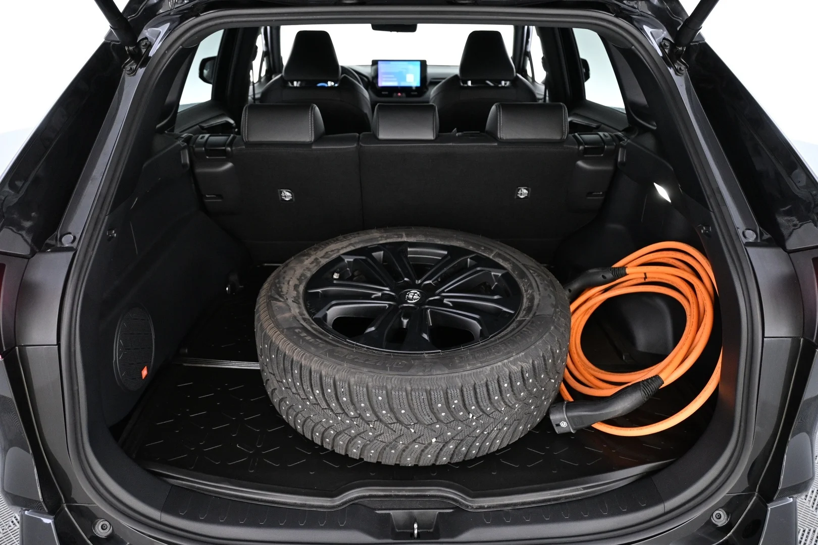 Car Image - 2Lc0yYjZmDSvaMKg2x1vTc