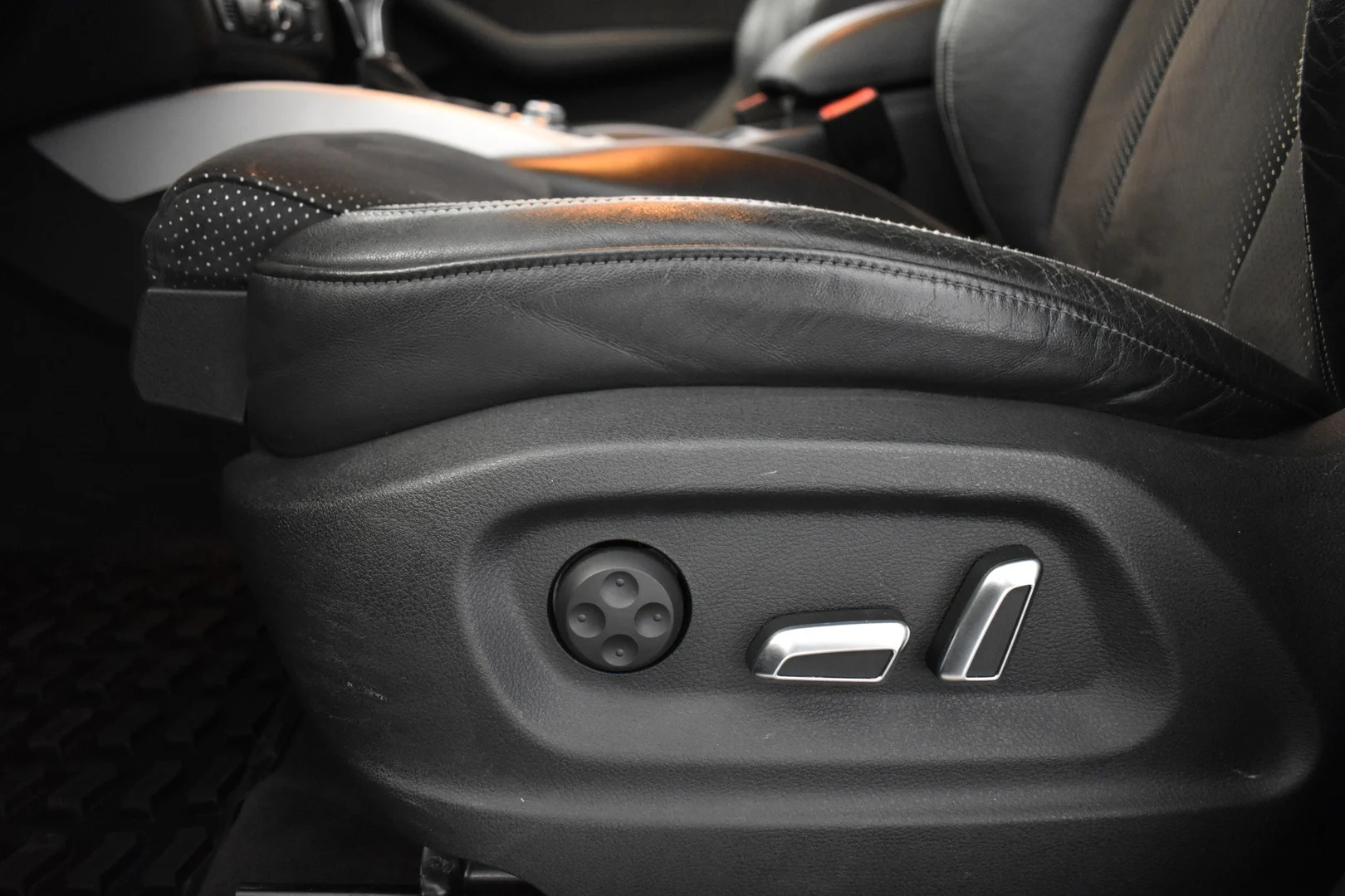Car Image - 4gQFVczjuKZJEaPW3M5V7g
