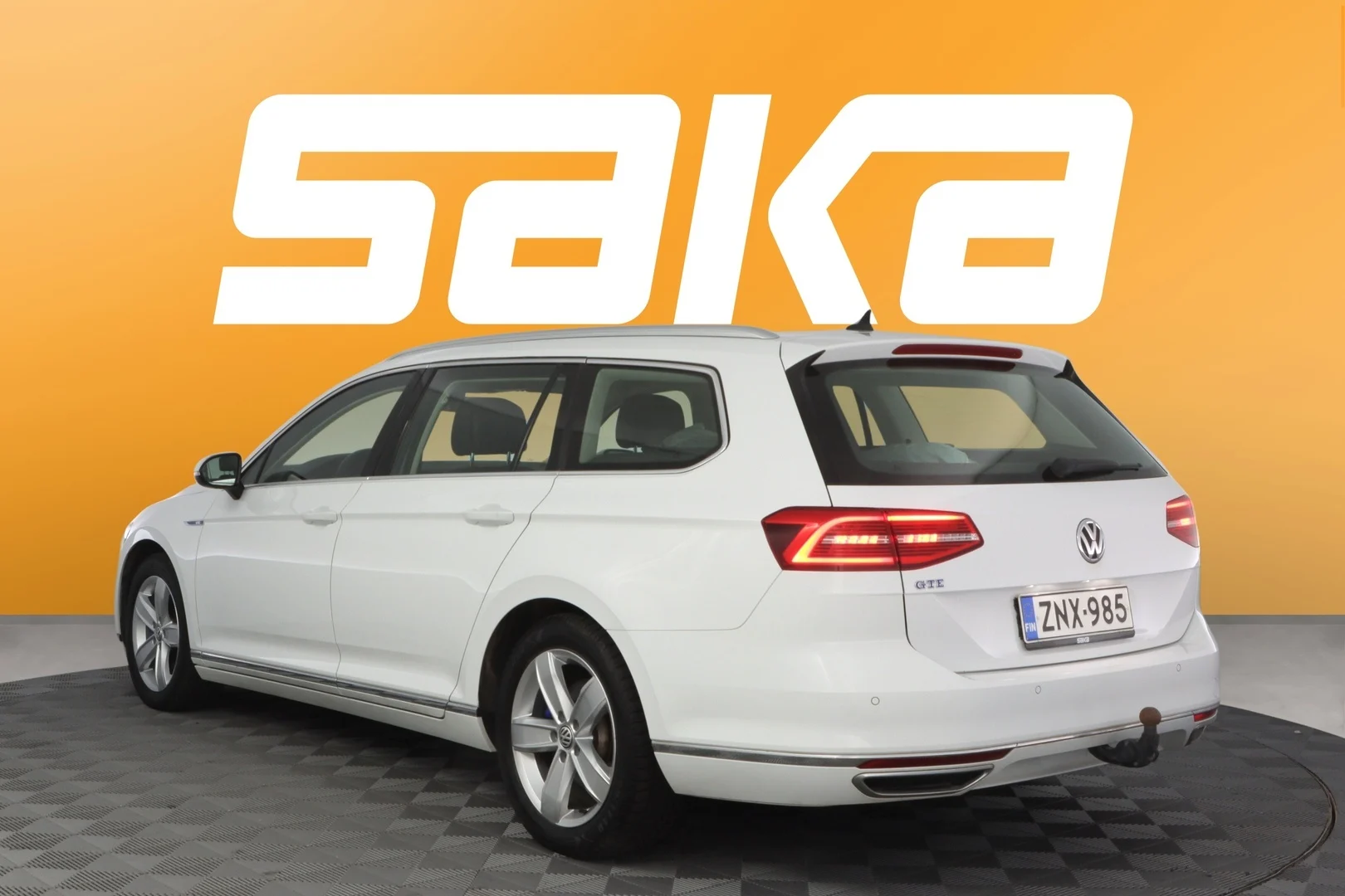 Car Image - NSDo8DdjIv3gfDPjlqTh9