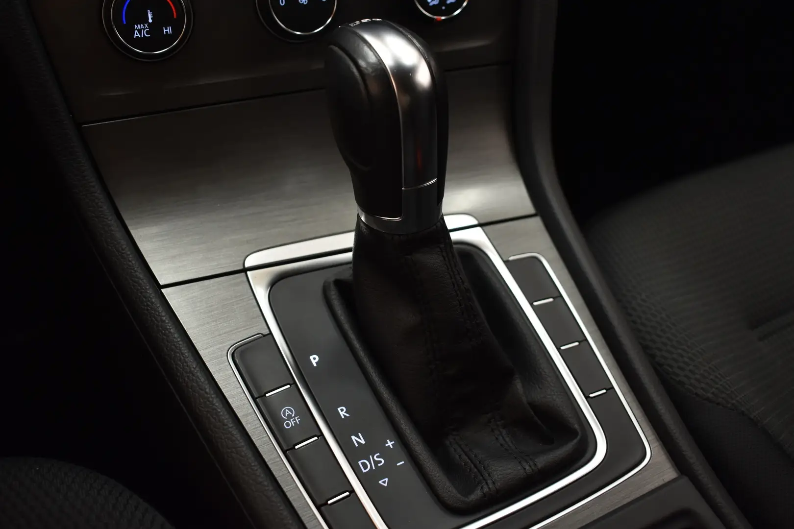 Car Image - 1HmW9OtK8XGtyVK6OxjSyP