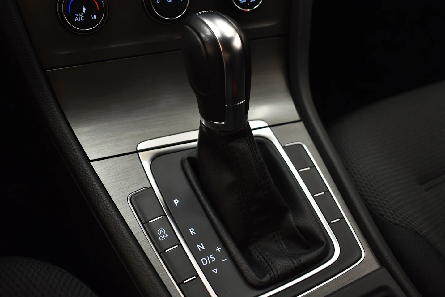Car Image - 1HmW9OtK8XGtyVK6OxjSyP