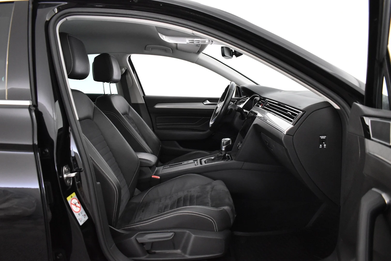 Car Image - 7otRxRdwcsmQVJjqQClKUq