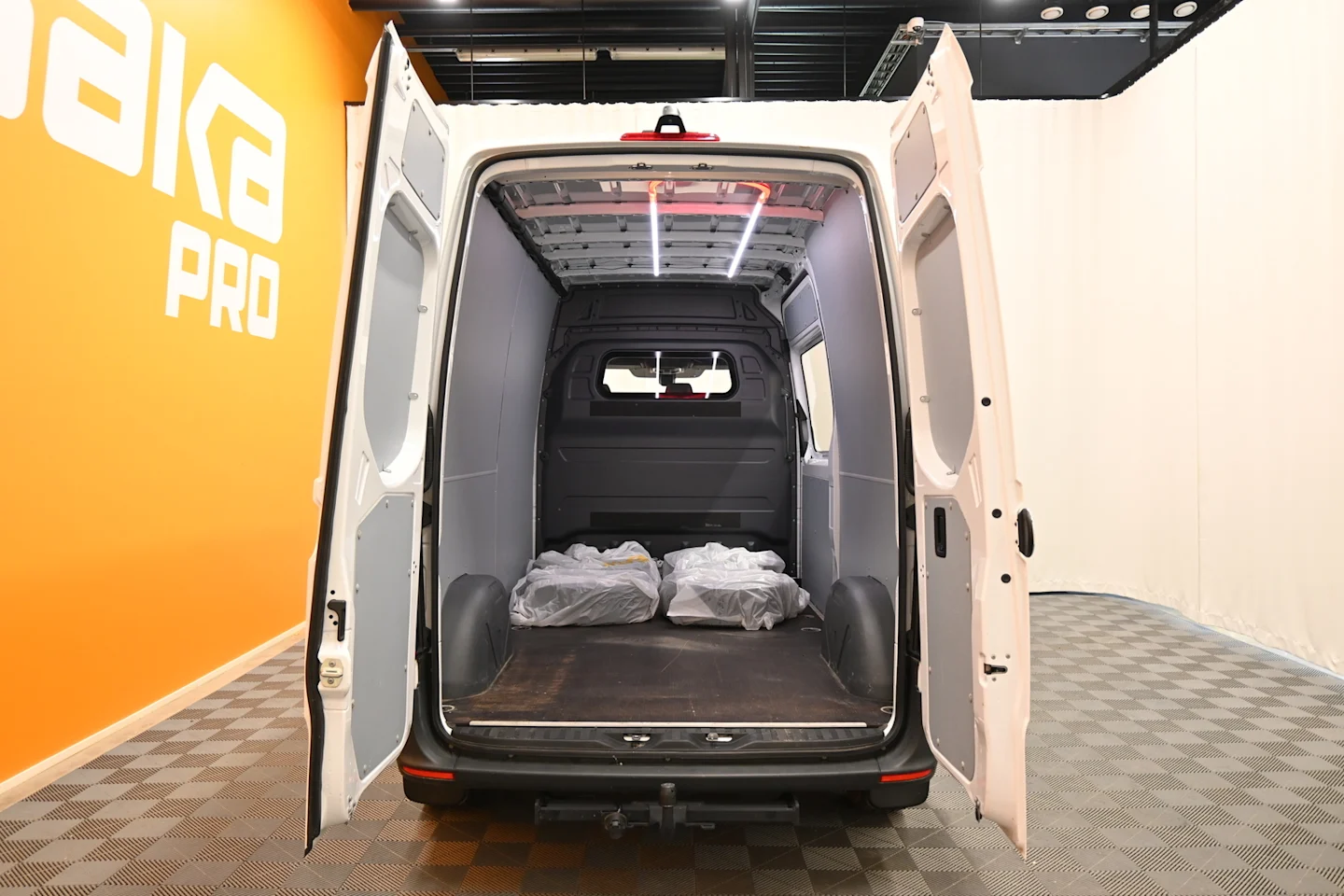 Car Image - 2vzqsaIVLKqSIltqTGD6Q8