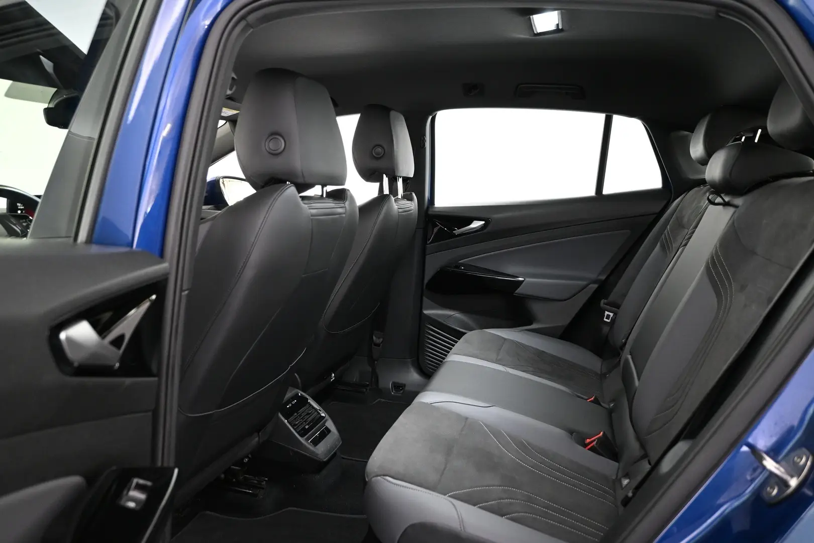 Car Image - 1We3c7ODaHSfZM1O75l8pd
