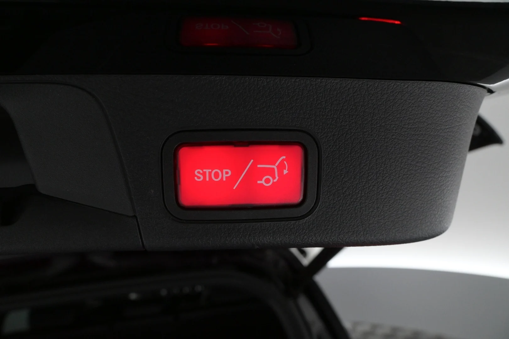 Car Image - 18CPAx3excHw56xBJOppj7