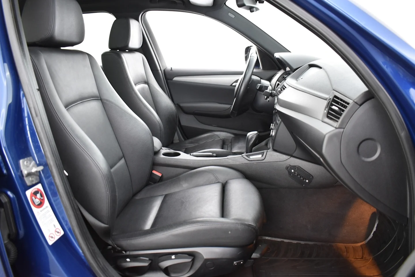 Car Image - 4nBsqiNdIBJt220qY41Tkh