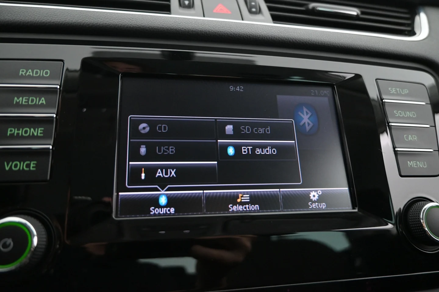 Car Image - 2BawsJ65SxunKi7u7GFmM9