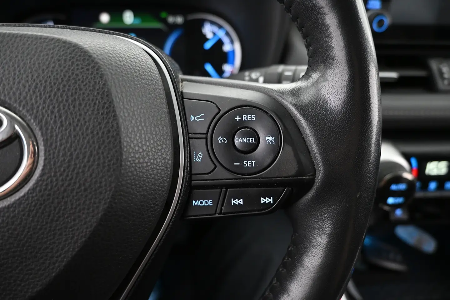 Car Image - 1Bbt9sNJN3UJs9PNpgaV8F