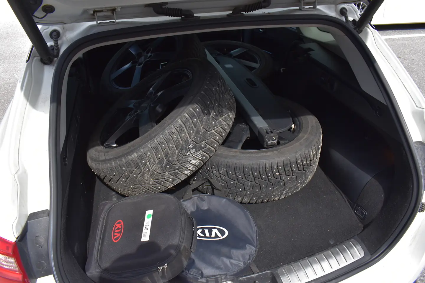 Car Image - 7sGNOiZJA2wYzoHrJB7dTd