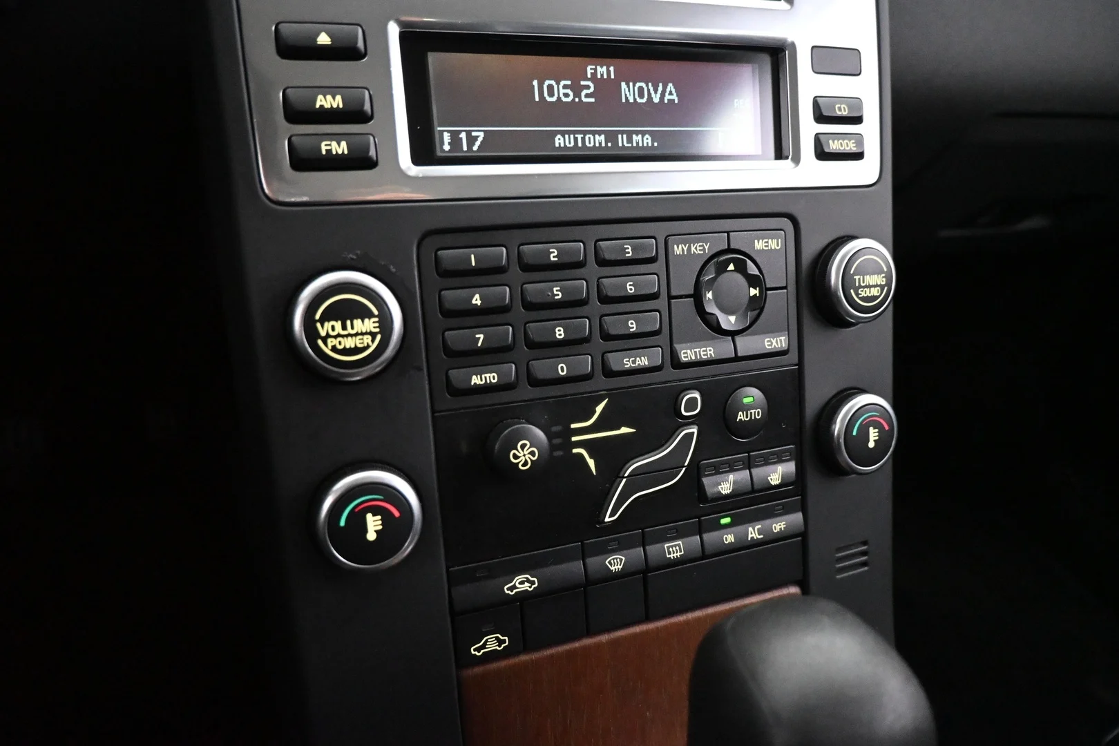 Car Image - e9DVzcqm4kkaPg2FNxUNx