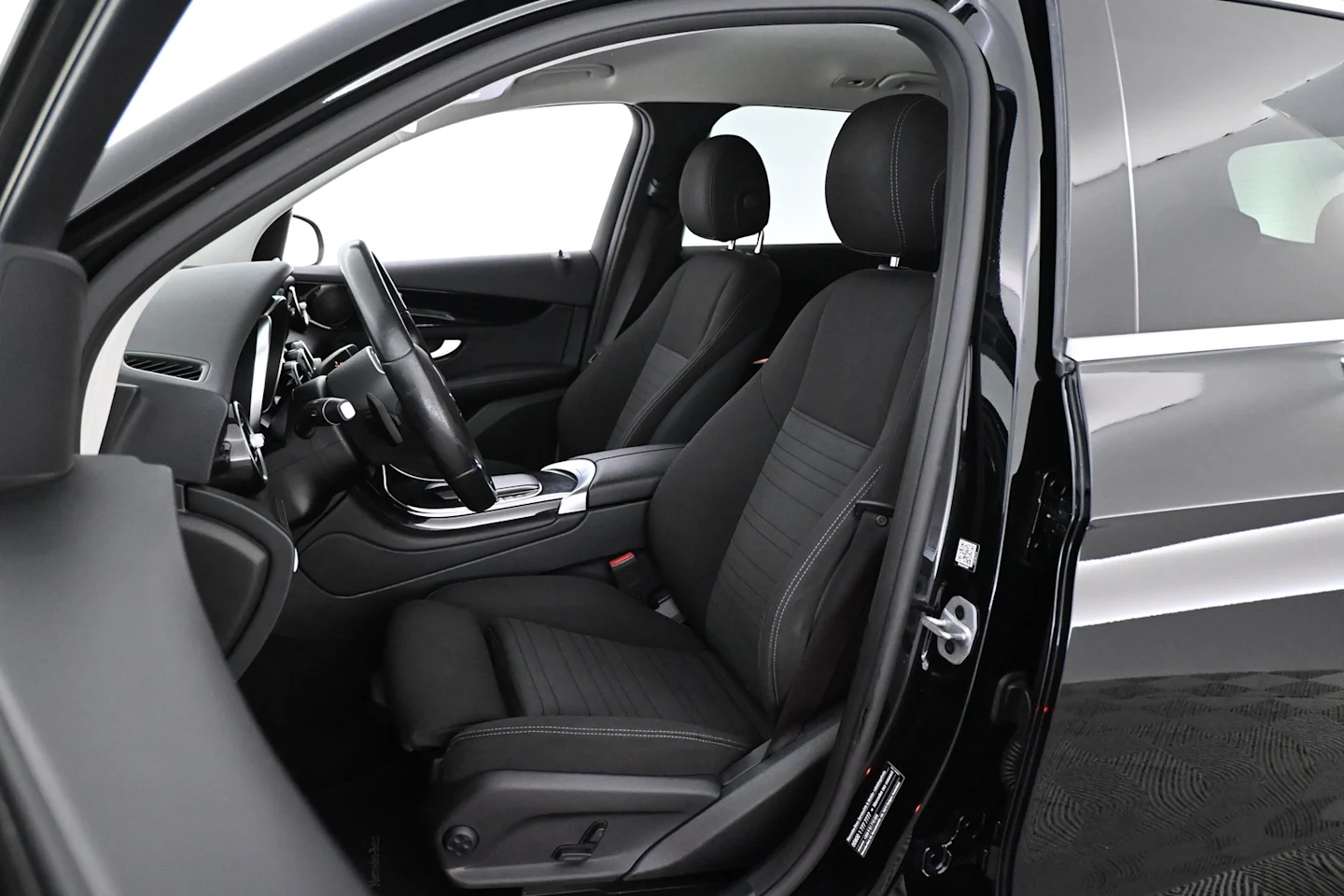 Car Image - 4vAHiGUG72LpAgkBj7Vr2d