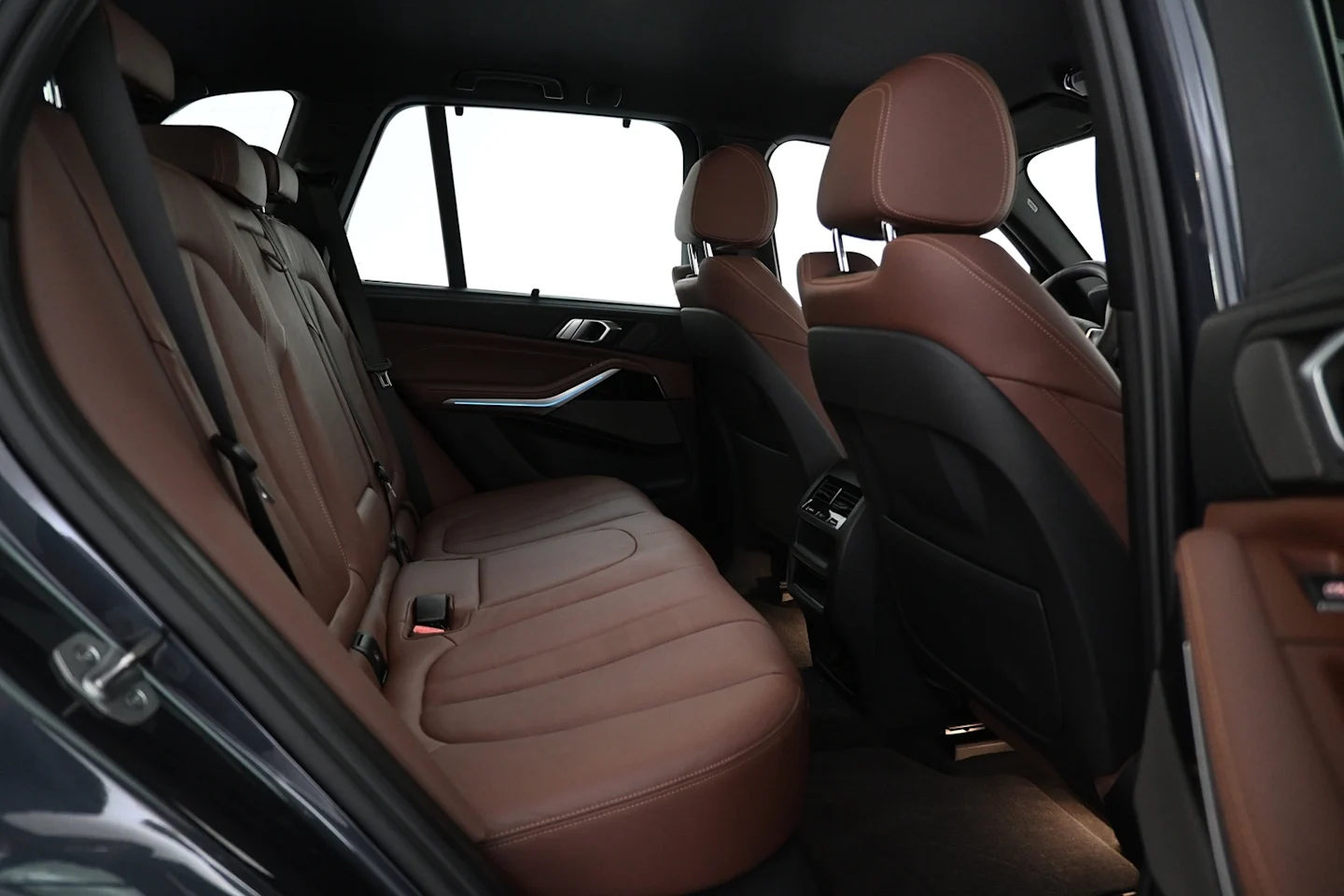 Car Image - 3V4n9qpLNR0aiH8ULeAHRT