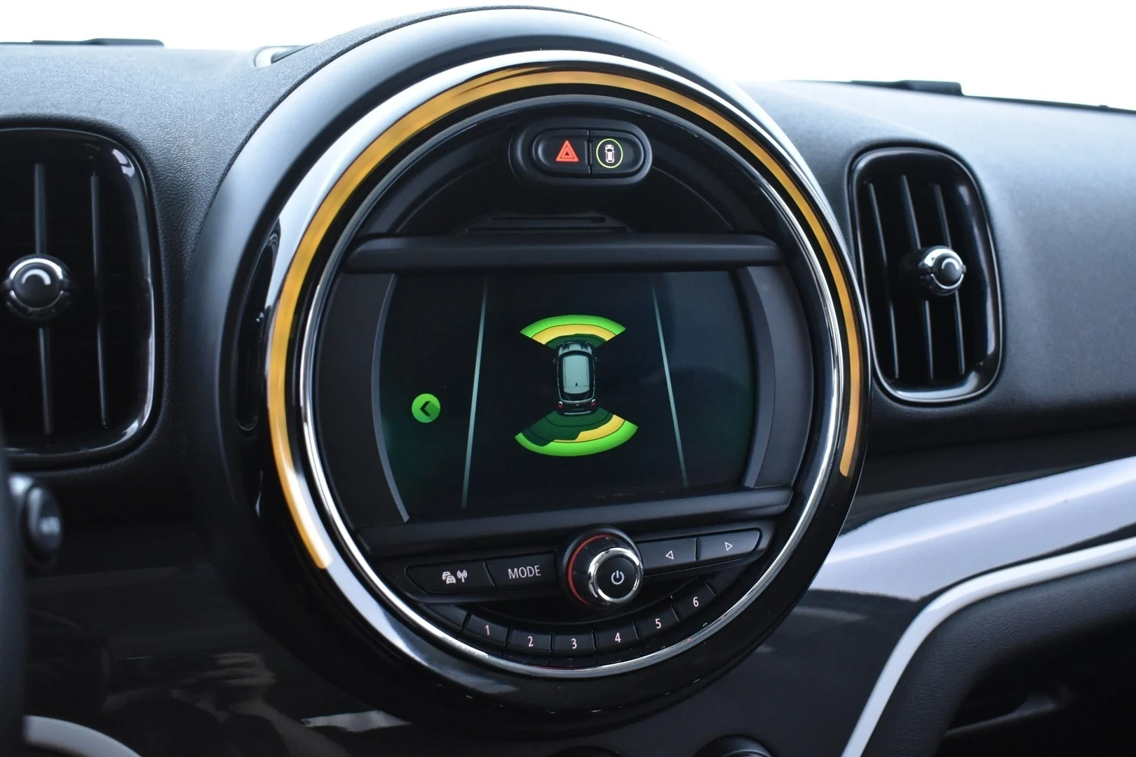 Car Image - 6L1h2K0UcVAehB6d9aBsfY