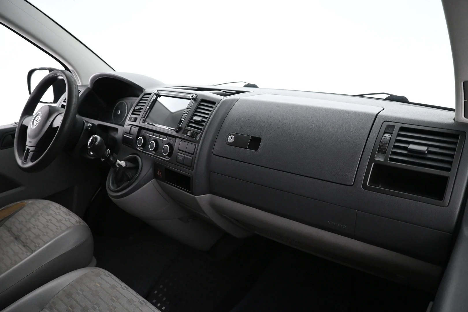 Car Image - Y86bPBBCvG145u9bKF2ND