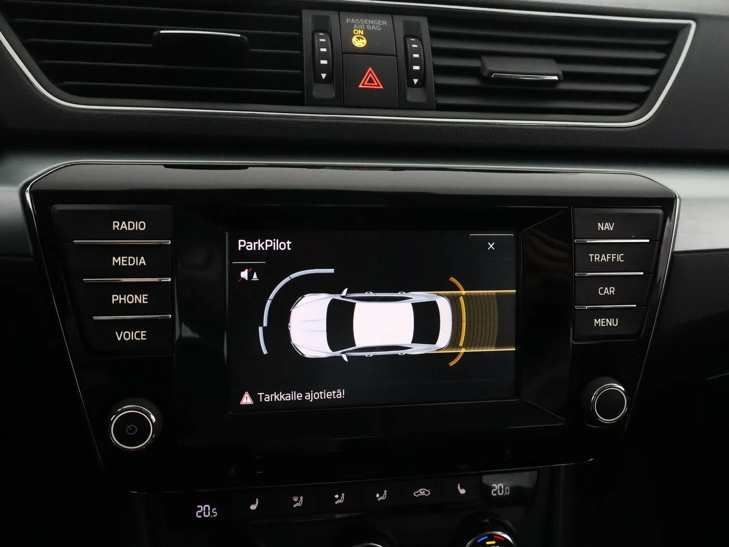 Car Image - 550j7H4KZzt3Dmg2VjLl23