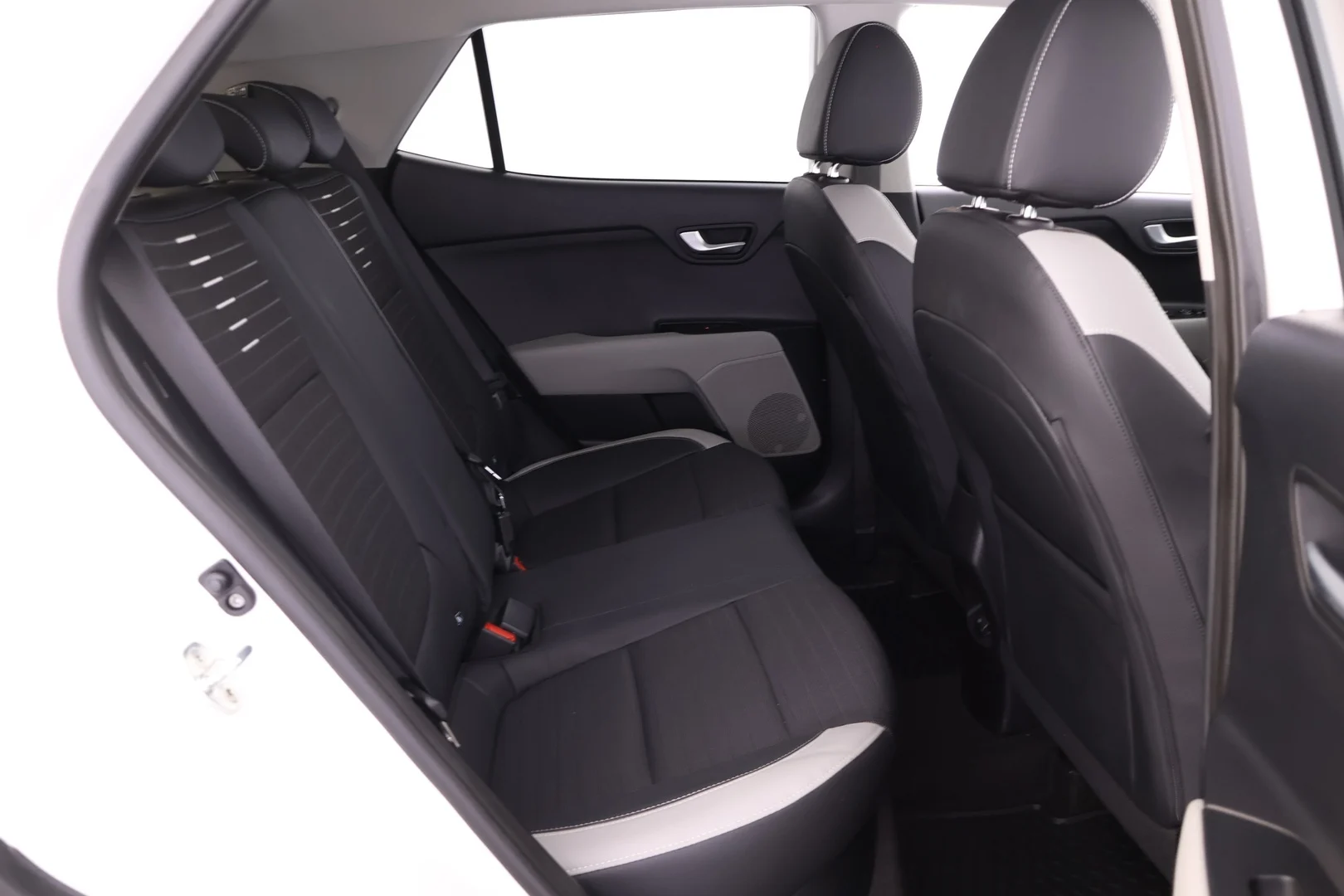 Car Image - 3bpKErRR9RJvYiflKwHt9o
